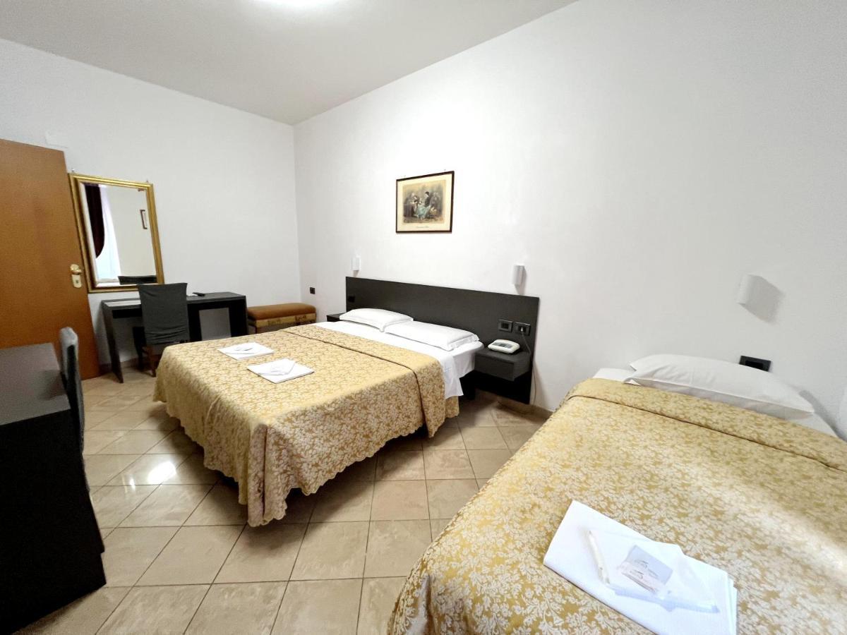 Hotel Domus Termini Rome Buitenkant foto