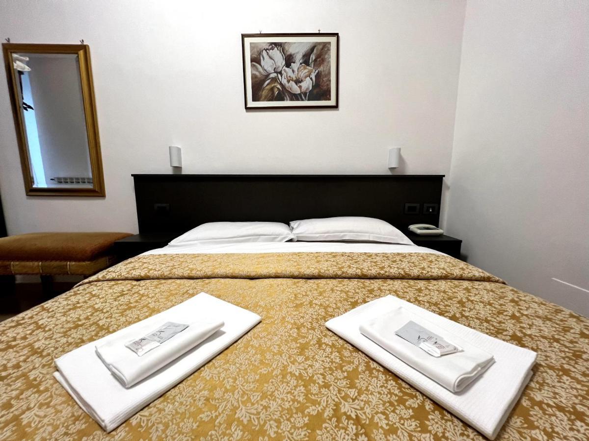 Hotel Domus Termini Rome Buitenkant foto